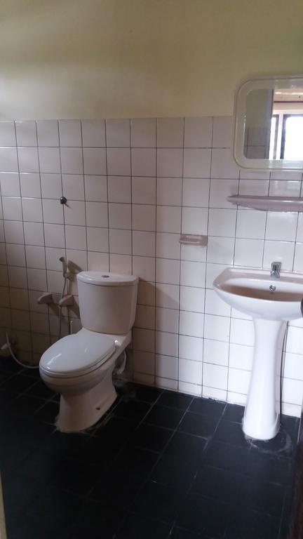 4 Seasons Guesthouse Hikkaduwa Eksteriør billede