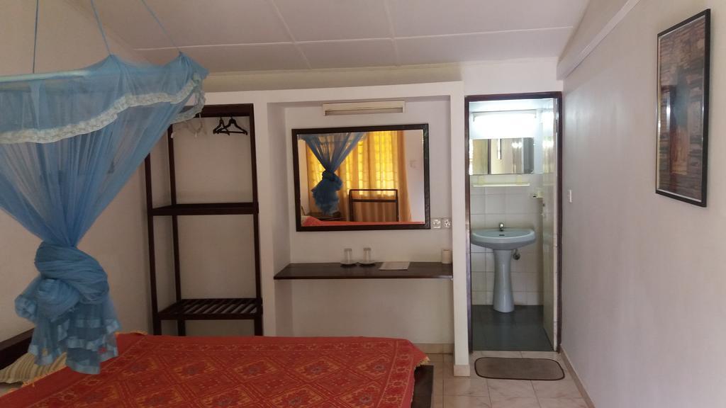 4 Seasons Guesthouse Hikkaduwa Eksteriør billede
